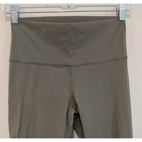 Everlane ReNew Performance Leggings Size Medium - Picture 4 of 4